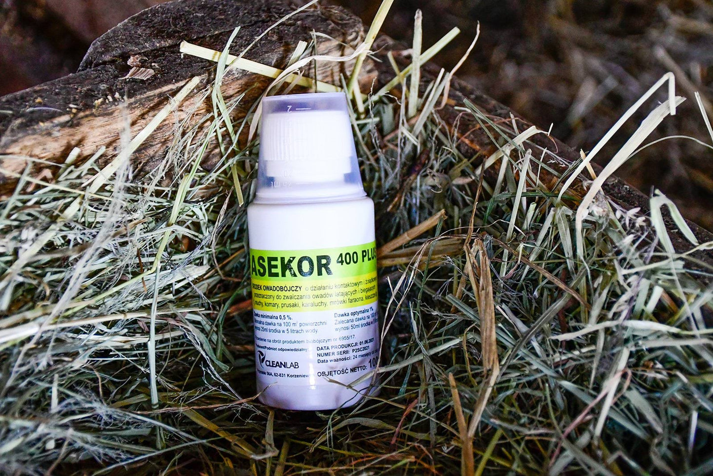 Środek owadobójczy na owady biegające i latające ASEKOR 400 Plus koncentrat 100 ml