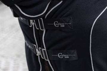 Derka polarowa z kapturem Covalliero Therm, czarny, roz. 145 cm, Covalliero - Cavalo