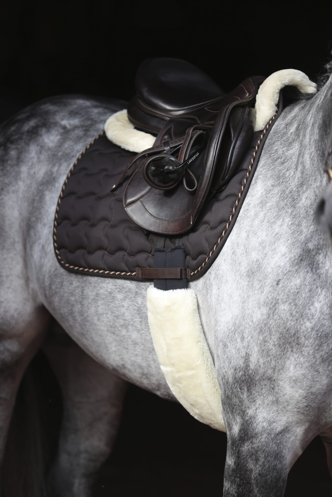 Tunel na popręg, ze sztucznego futra, 80 cm, biały, Covalliero - Cavalo