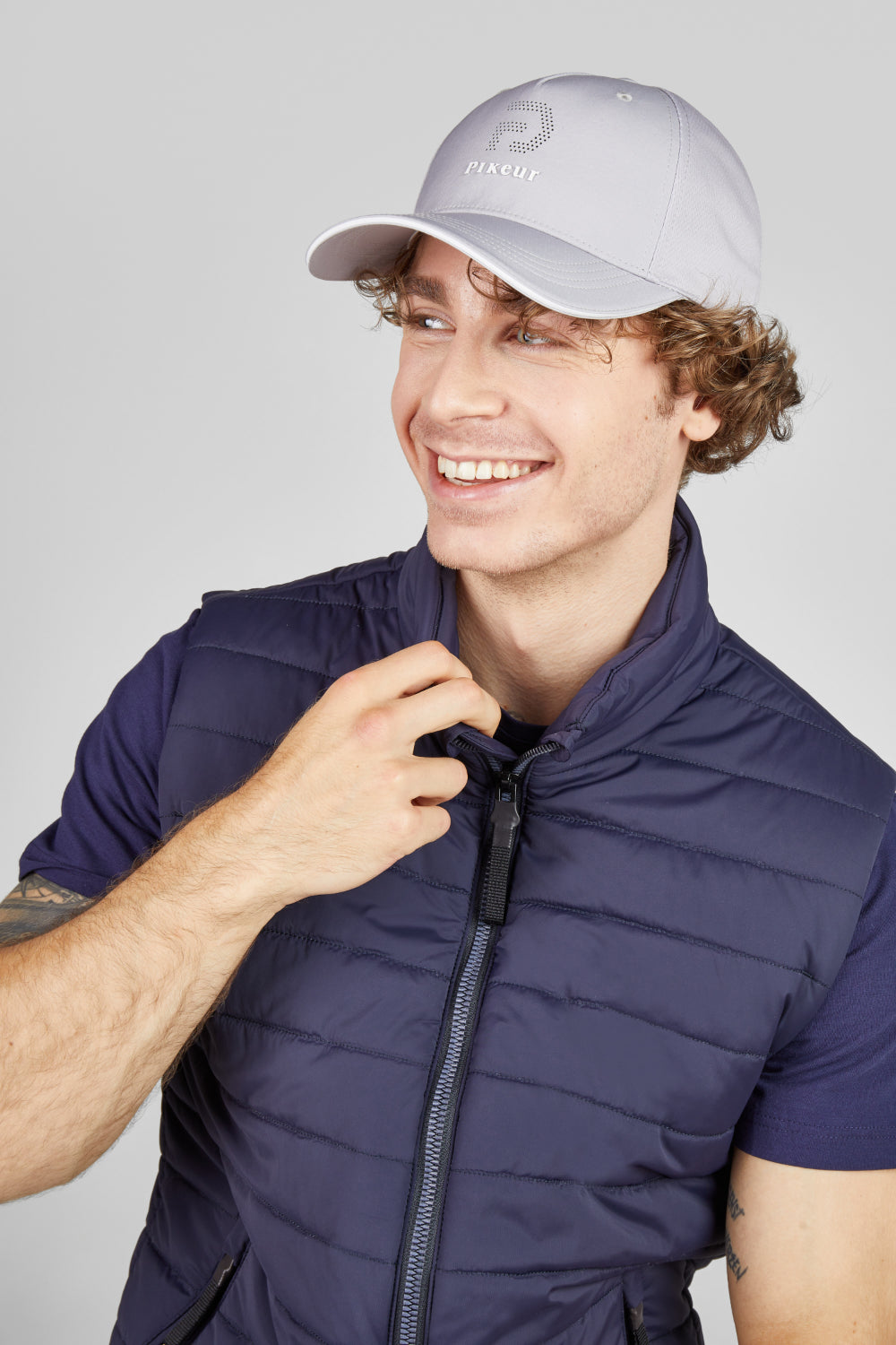 PIKEUR czapka z daszkiem CAP LASERCUT+MESH Pearl Gray SS 2026