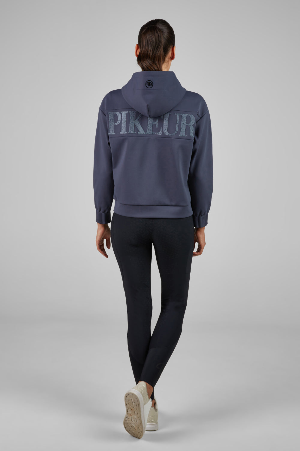 Pikeur Bluza z kapturem HOODY Jacket Athleisure 8282 A/W 2025 Graphite Blue