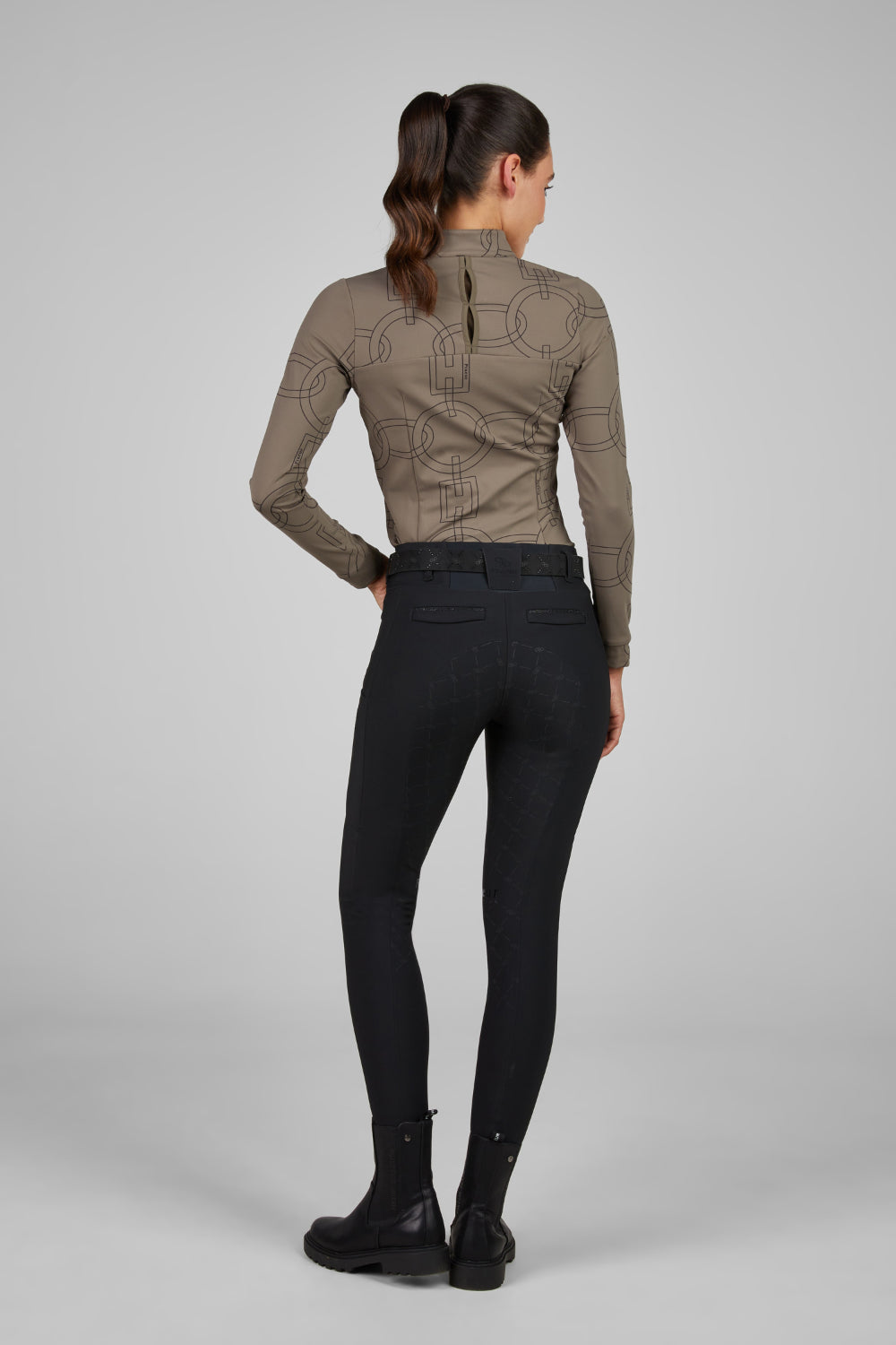 Pikeur koszulka funkcyjna ZIP SHIRT 8284 Selection A/W 2025 Slate Brown - Cavalo