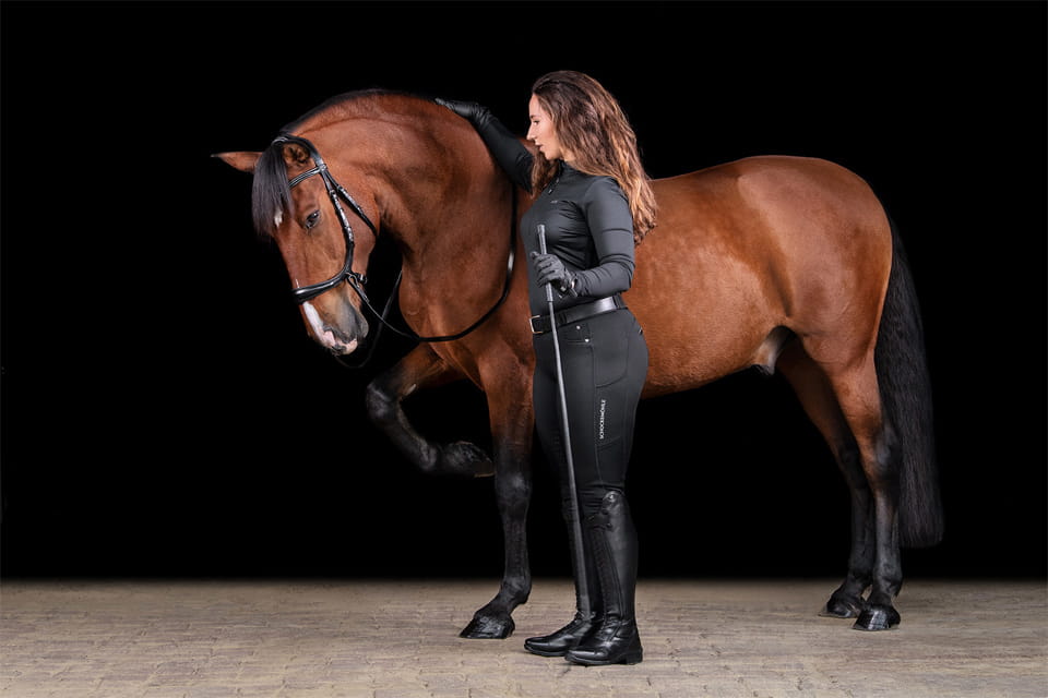 Ogłowie anatomiczne bezwędzidłowe Schockemohle "Equitus Theta" Black/Silver - Cavalo