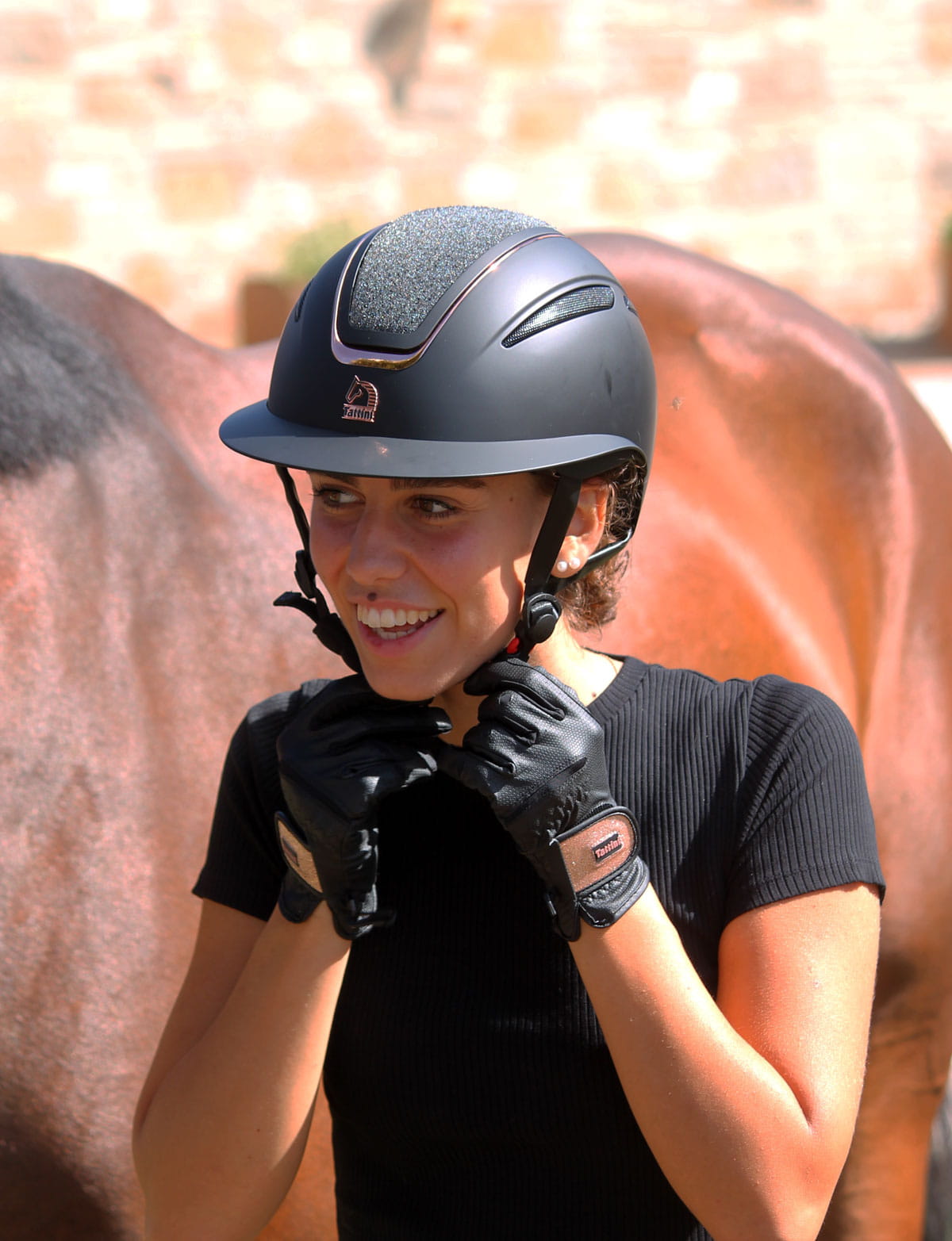 Kask jeździecki Tattini Nettuno Black + Pink Gold - Cavalo