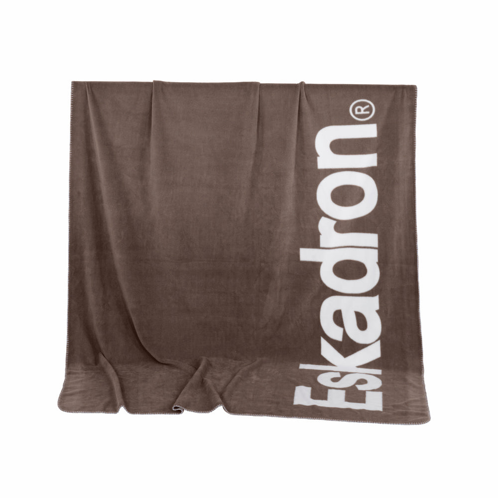 Eskadron Dynamic A/W 2026 Pled polarowy FLEECE Powdertaupe