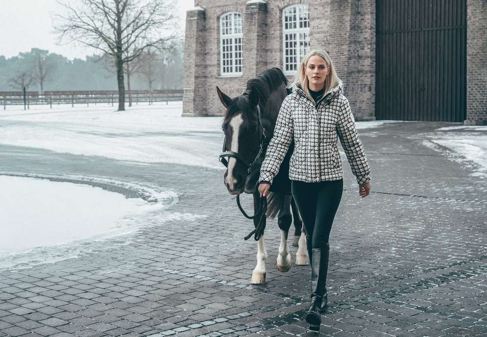 Pikeur A/W 26 Kurtka ocieplana damska softcream krata