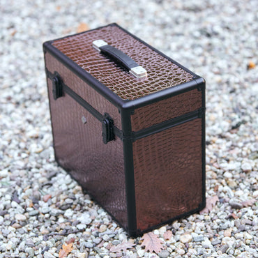 Imperial Riding Skrzynka do szafki stajennej Basic Slim Line Brown-Brown Croco, lekka i wąska