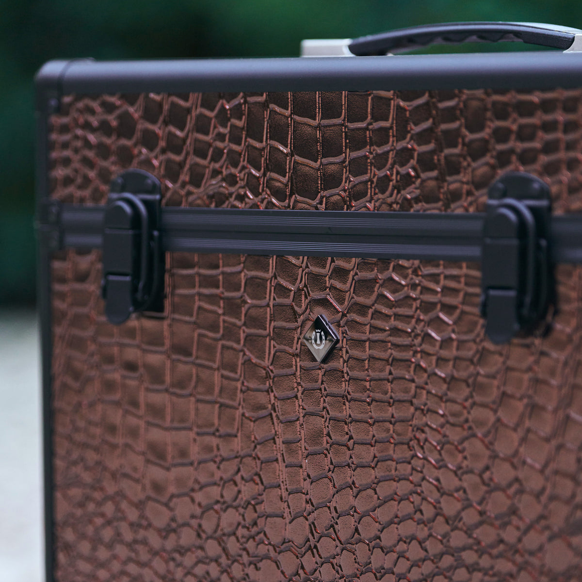Imperial Riding Skrzynka do szafki stajennej Basic Slim Line Brown-Brown Croco z wyściółką EVA