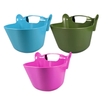 Karmidło koryto żłób przenośny zawieszany dla koni 13,5 litra