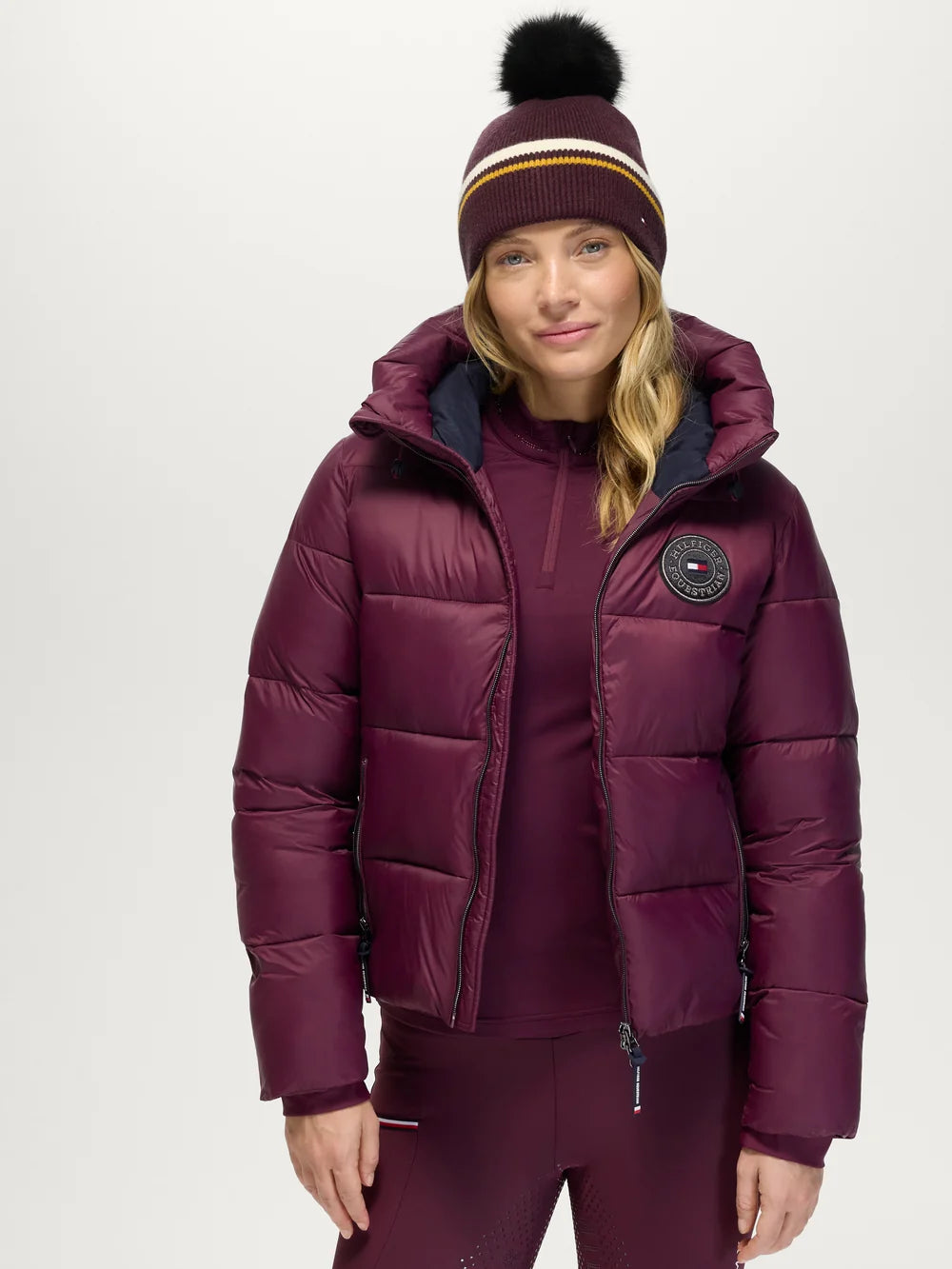 Tommy Hilfiger A/W 26 Czapka pom pom Dean Deep Burgundy