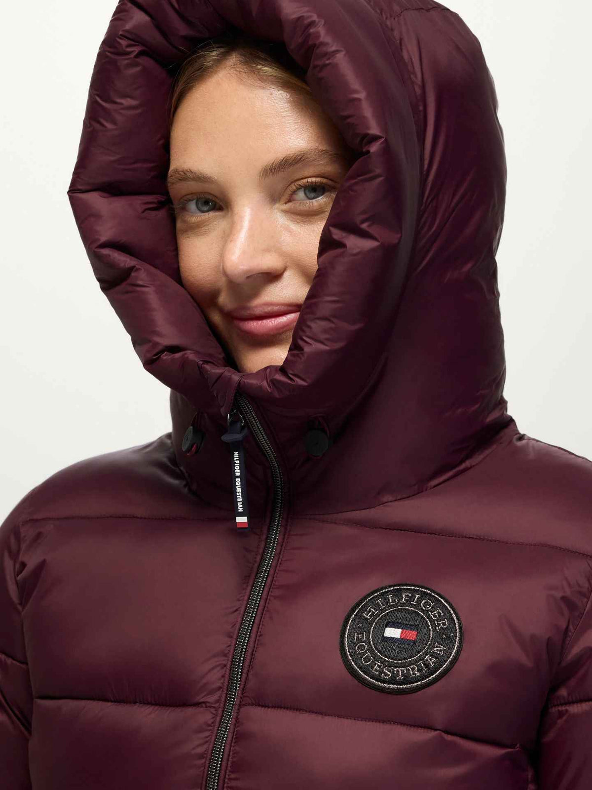 Tommy Hilfiger A/W 26 Kurtka pikowana Glendale Deep Burgundy