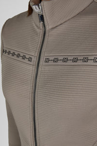Bluza Eskadron Heritage 26/27 ZIP-SHIRT w kolorze Ash – na modelce, dodatkowe ujęcie
