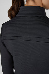 Bluza Eskadron Heritage 26/27 ZIP-SHIRT w kolorze Black – na modelce, dodatkowe ujęcie