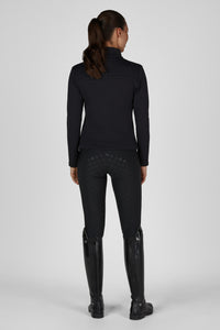 Bluza Eskadron Heritage 26/27 ZIP-SHIRT w kolorze Black – na modelce, widok z tyłu