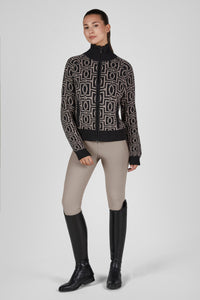 Kardigan Eskadron Heritage 26/27 KNIT-ZIP w kolorze Black – na modelce, widok z przodu