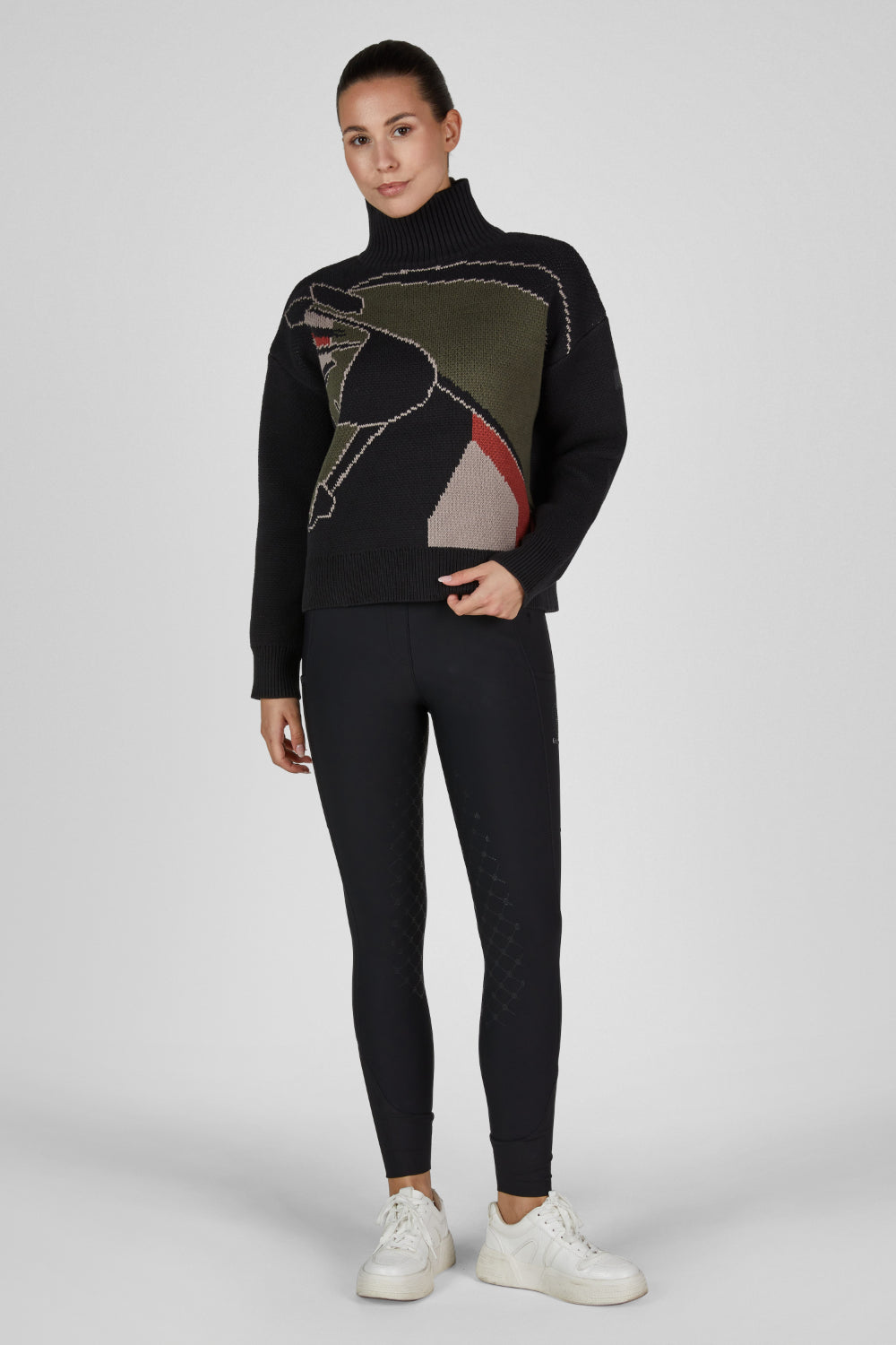 Sweter z golfem Eskadron Heritage 26/27 KNIT JUMPER w kolorze Black – na modelce, widok z przodu