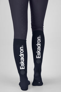 Eskadron Dynamic A/W 2026 Skarpety jeździeckie KNEESOCKS Powdertaupe