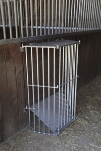 Paśnik ścienny na siano dla konia Slow Feed Plus 81 cm x 41 cm x 114 cm Kerbl - Cavalo