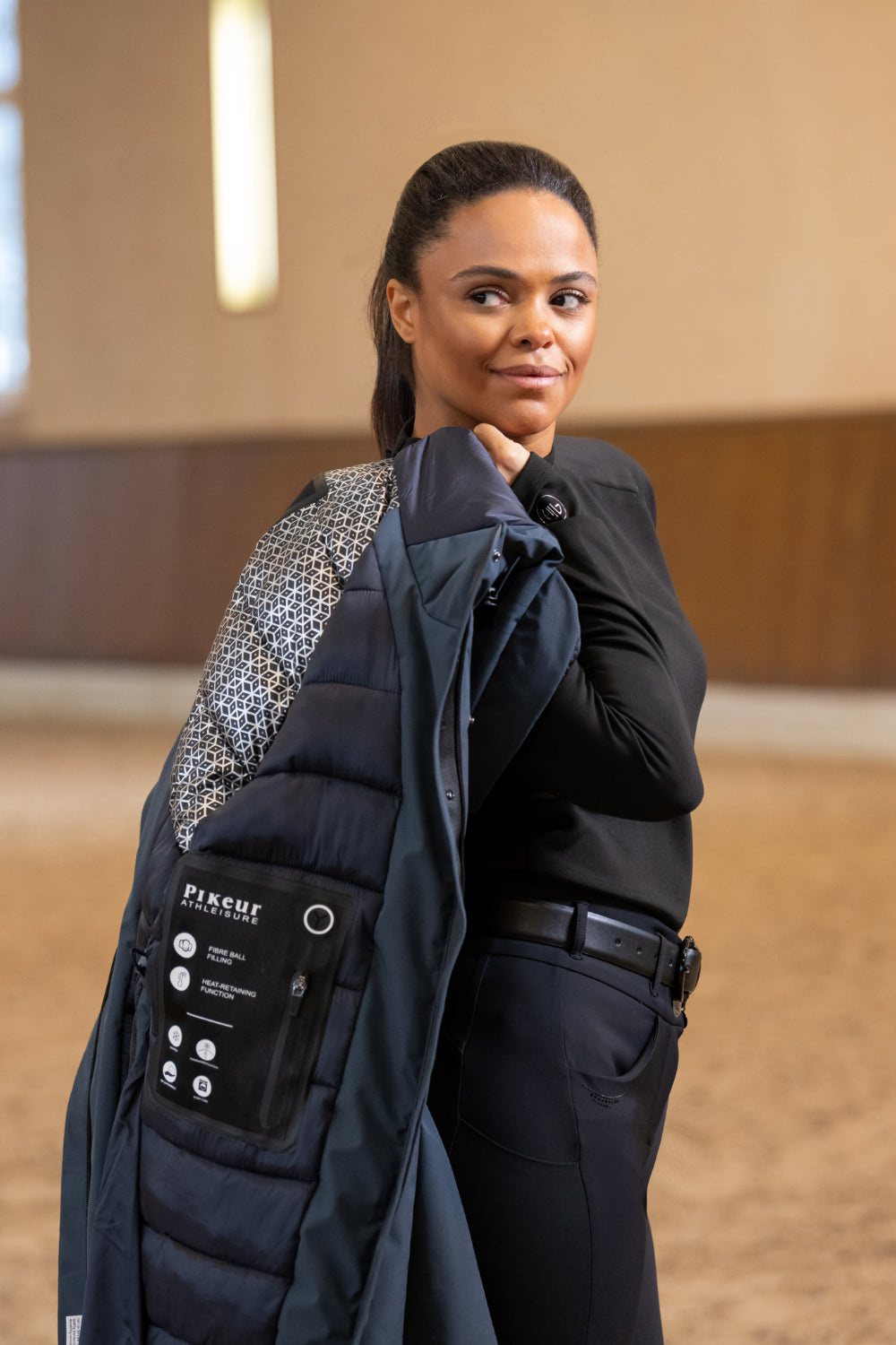 Pikeur Płaszcz Raincoat 8021 Athleisure  A/W 2025 Graphite Blue - Cavalo