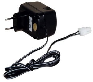 Zasilacz uniwersalny 12 V do elektryzatorów AKO