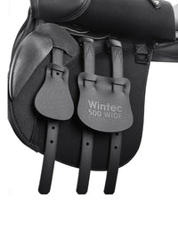 Wintec 500 All Purpose Wide – zbliżenie detali: przeszycia, mocowanie popręgu i oznaczenie HART